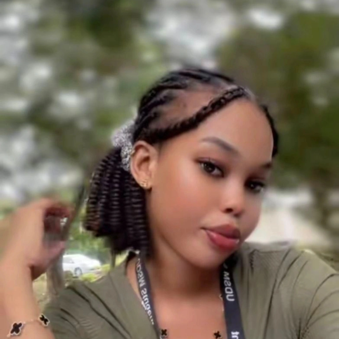 Ile connection ya UDSM .dada mwenye kuma kubwa sana 😂